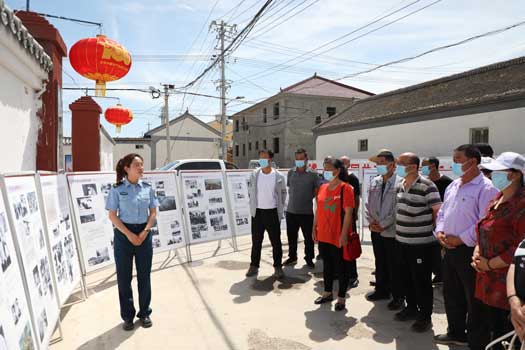 红色大篷车，移动博物馆讲党史(图1)