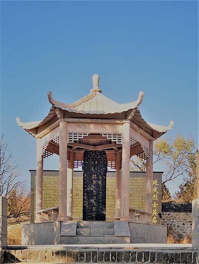 八达岭烈士陵园(图3)
