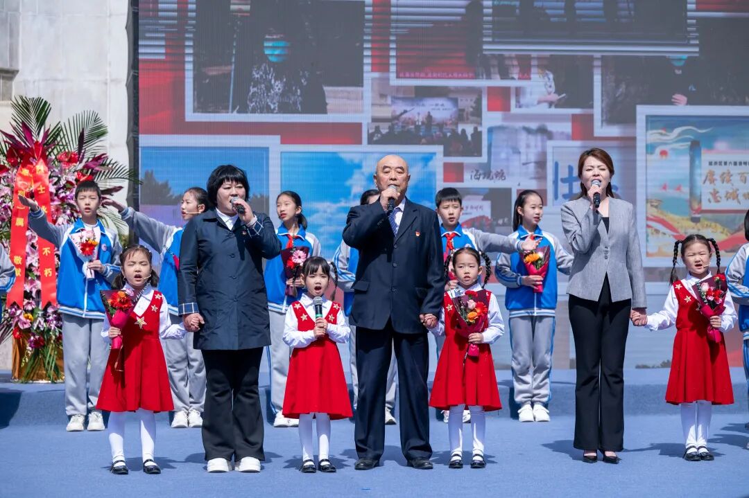 “缅怀先烈铸忠魂 铭记历史践实绩”延庆区第十届清明诗会圆满举办(图7) “缅怀先烈铸忠魂 铭记历史践实绩”延庆区第十届清明诗会圆满举办(图7)